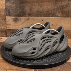 ADIDAS YEEZY FOAM RNR CARBON MENS ATHELTIC SHOES RUNNER BLACK SIZE 13 IG5349